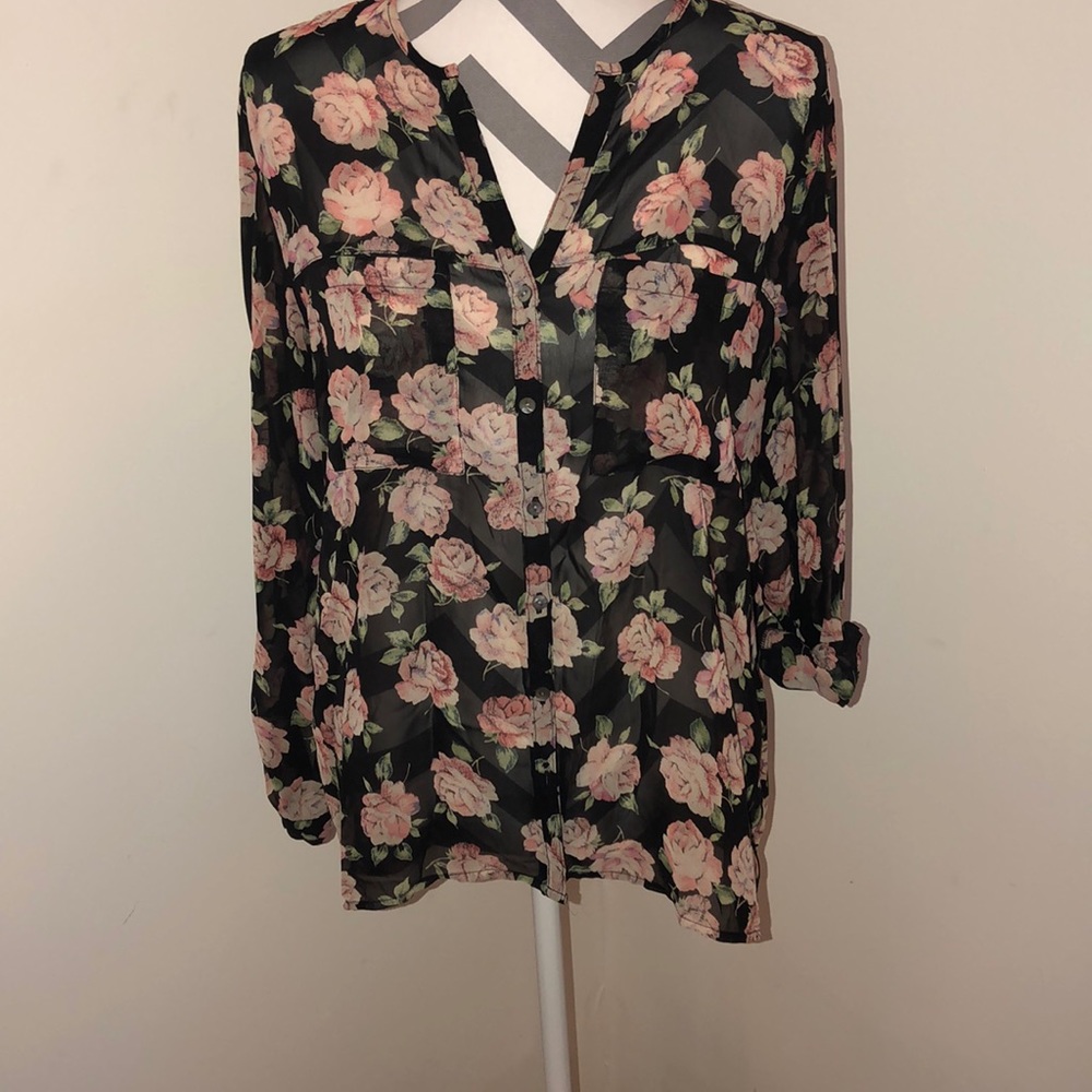 Forever 21 black button down floral print blouse